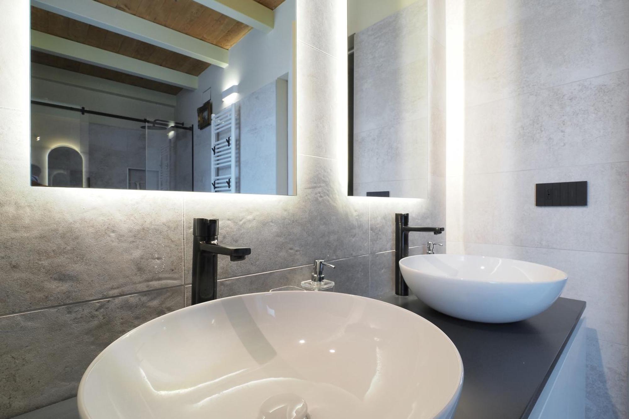 Primopiano - Zumbini G Apartment มิลาน ภายนอก รูปภาพ